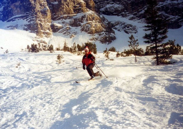 Telemarker: Micha Ewald <br> Foto: Flo Fertl <br> Location: Rifflriss <br> Date: March 2000